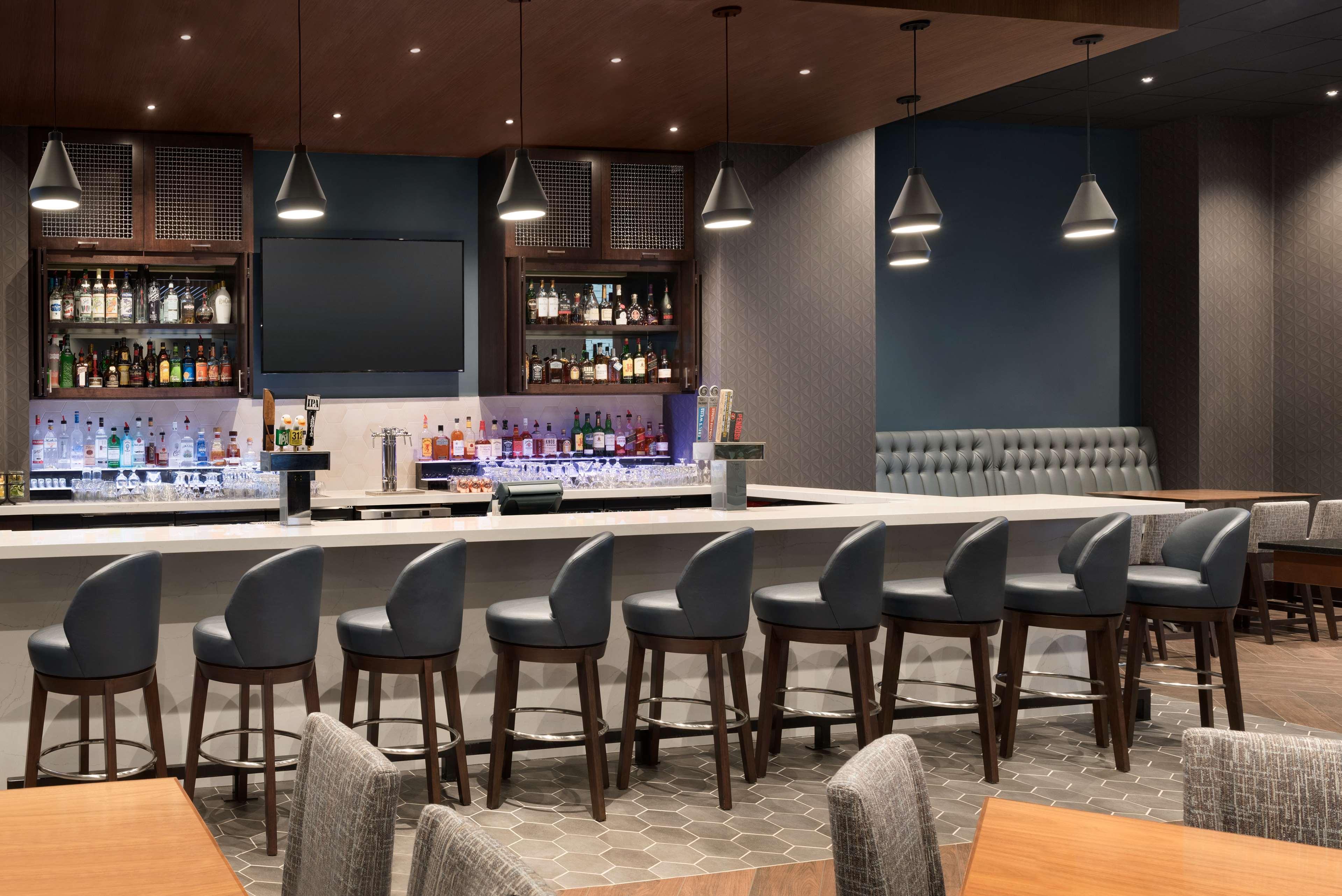 Embassy Suites By Hilton Chicago Lombard Extérieur photo