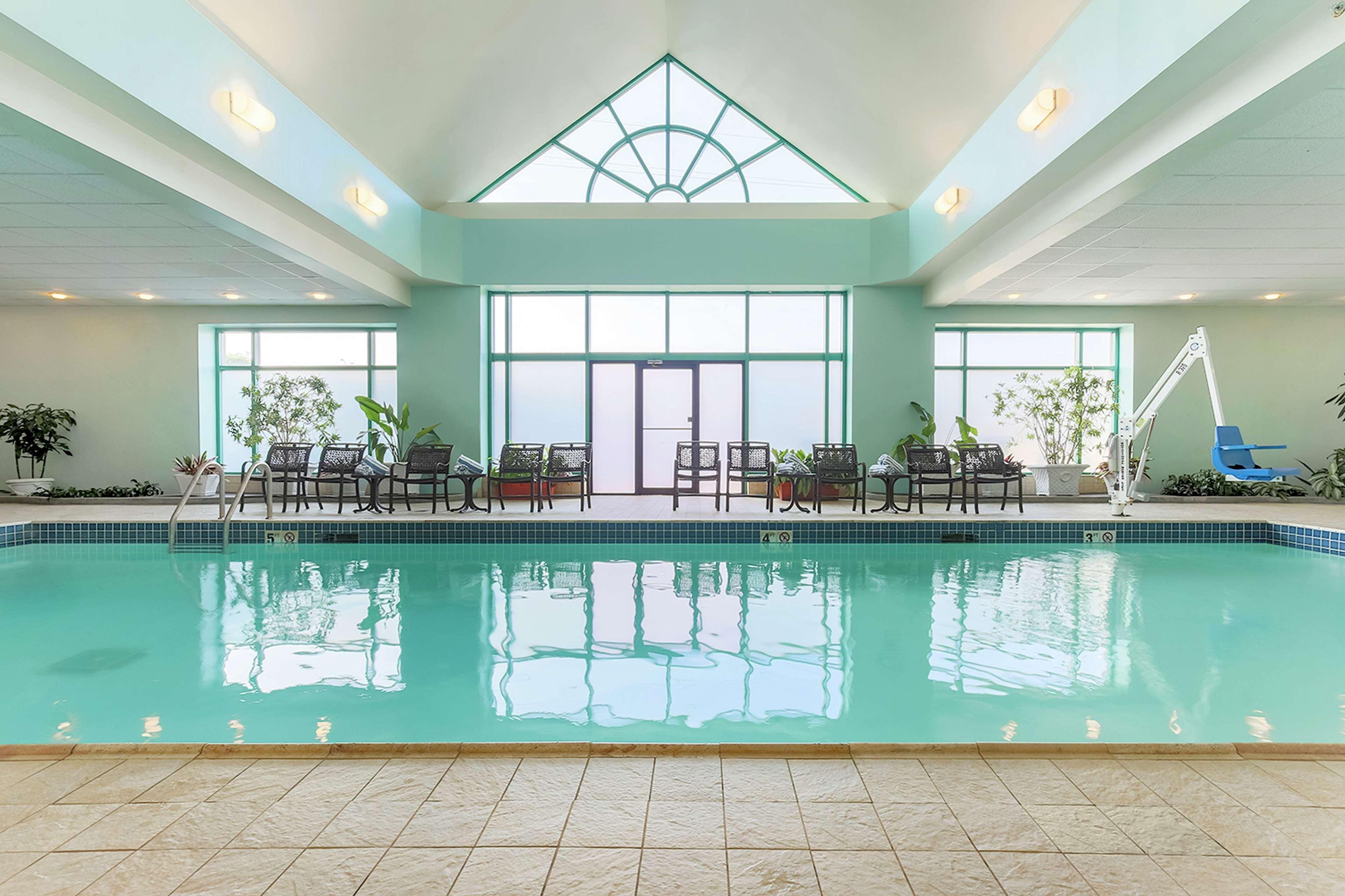 Embassy Suites By Hilton Chicago Lombard Extérieur photo