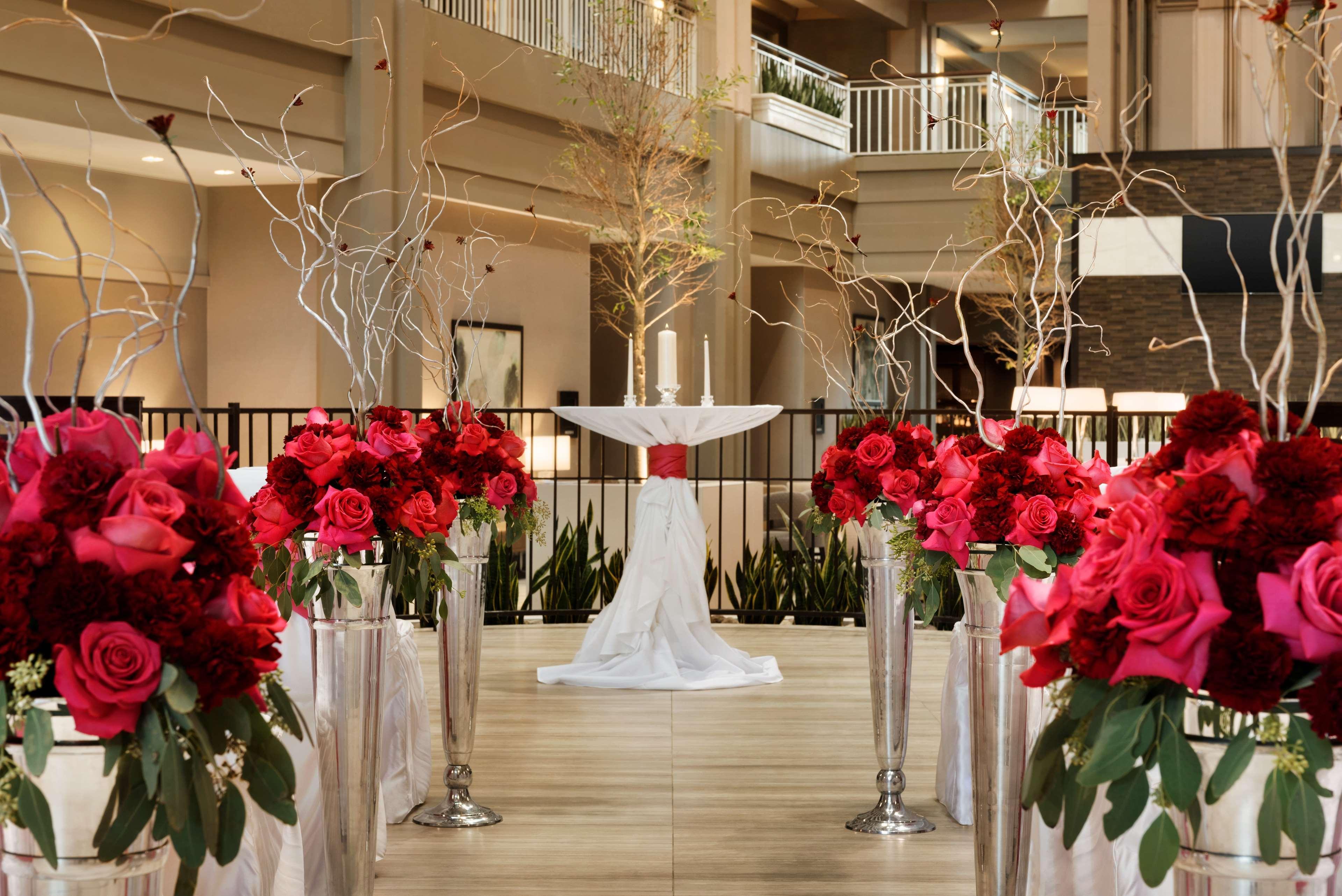 Embassy Suites By Hilton Chicago Lombard Extérieur photo