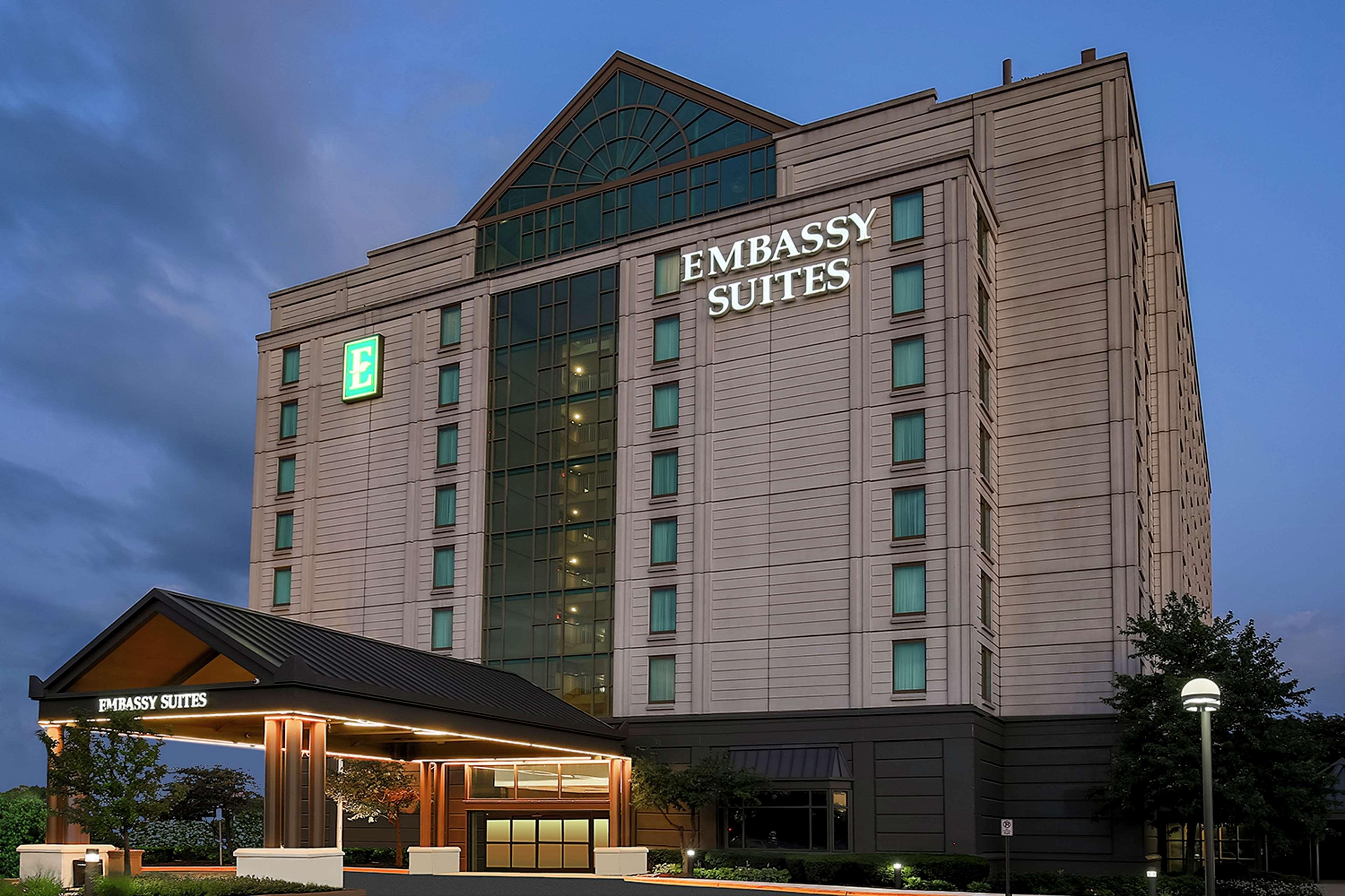 Embassy Suites By Hilton Chicago Lombard Extérieur photo