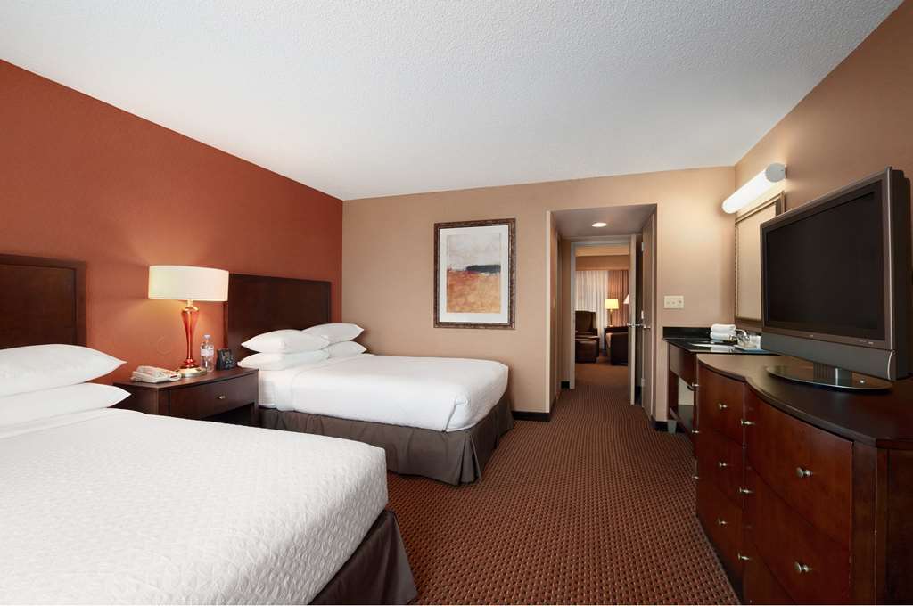 Embassy Suites By Hilton Chicago Lombard Chambre photo